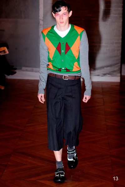 Look 13